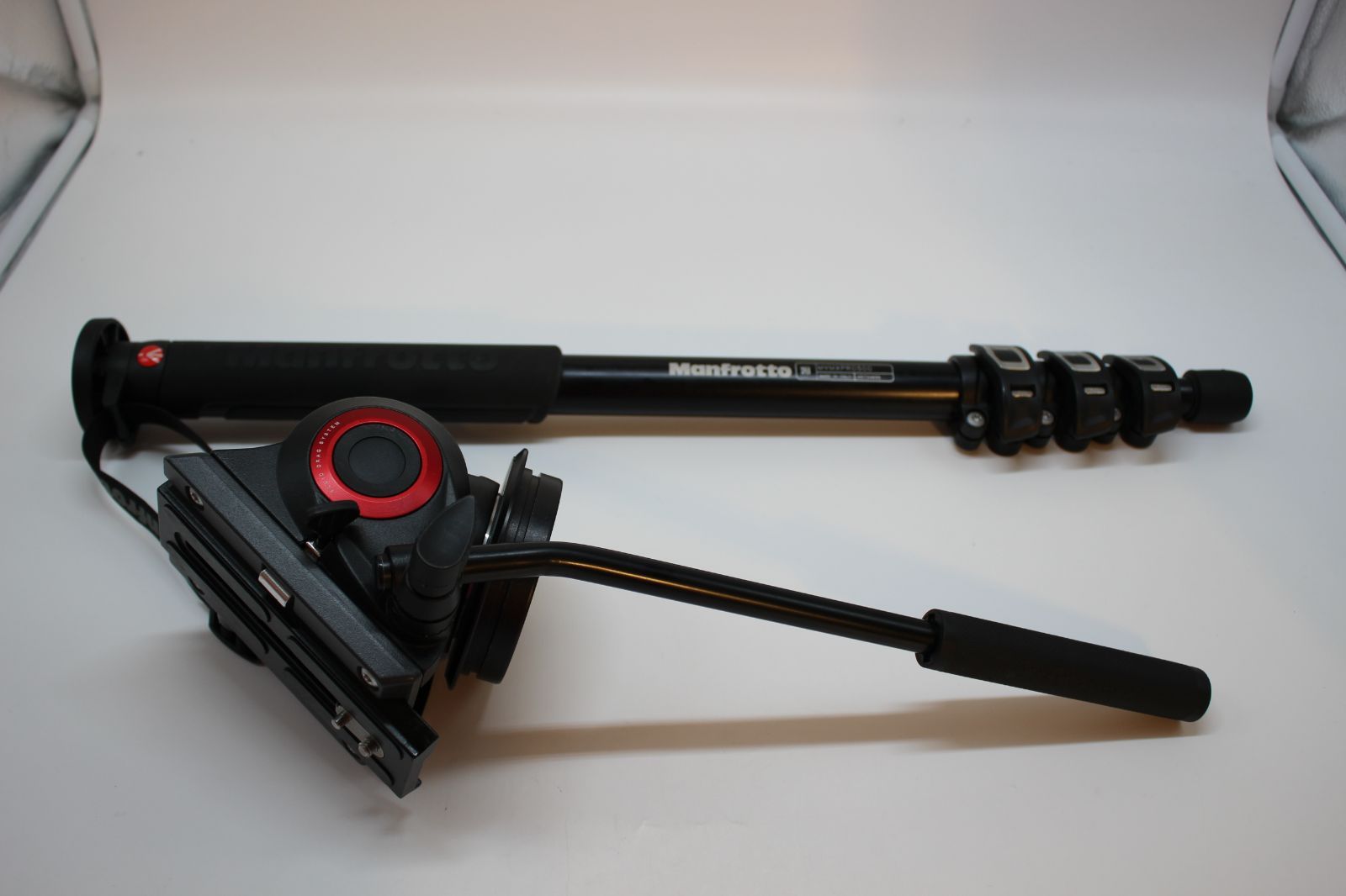 Manfrotto - [中古] Manfrotto XPRO フルード ビデオ一脚 フルード雲台付　mvmxpro500   [良い(B)] 31bpdoYoJJL._UF894,1000_QL80_.jpg