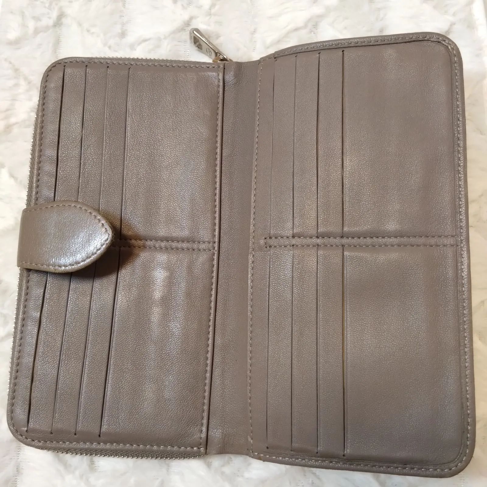 レザーラウンドジップ財布 グレートープ