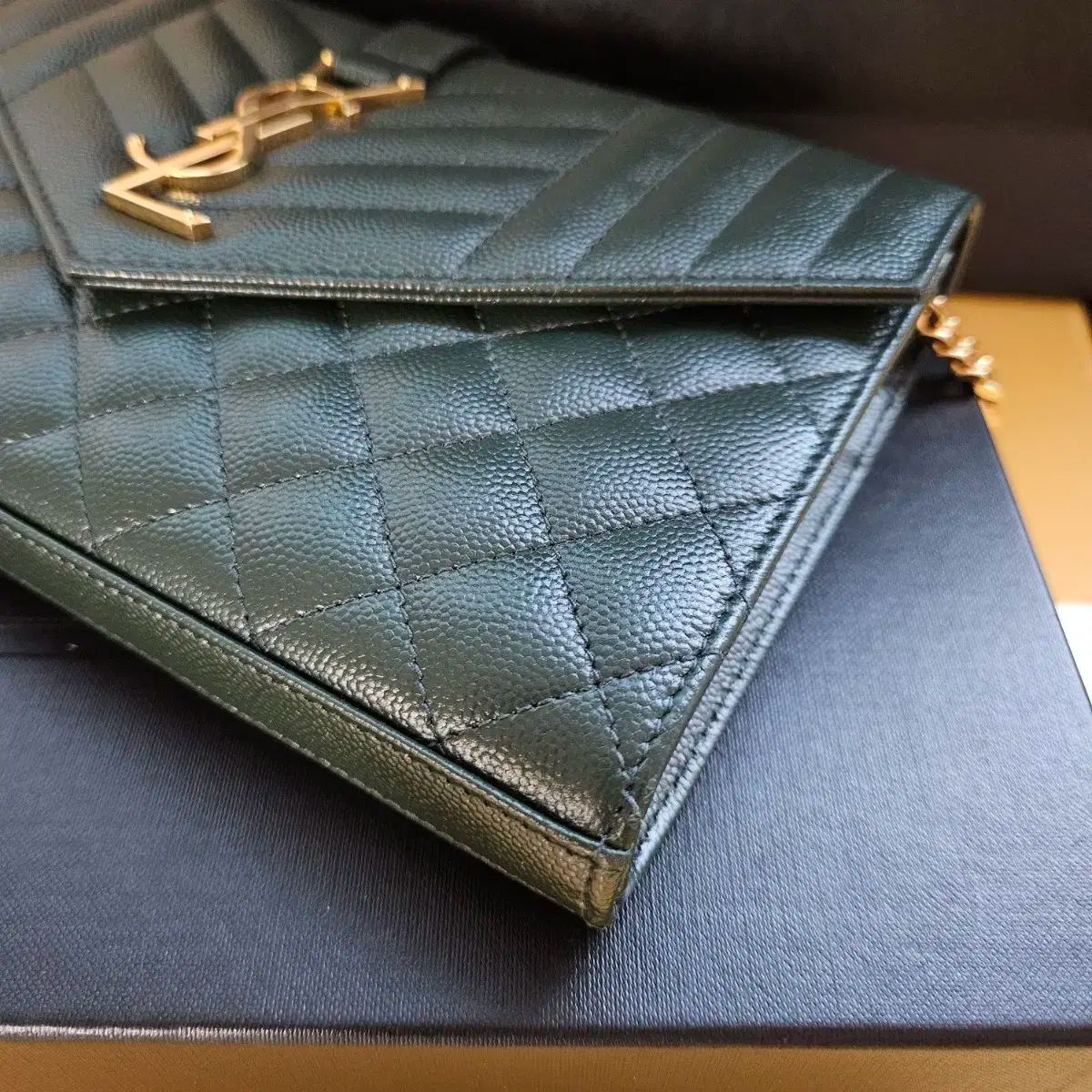 Laurent サンローラン