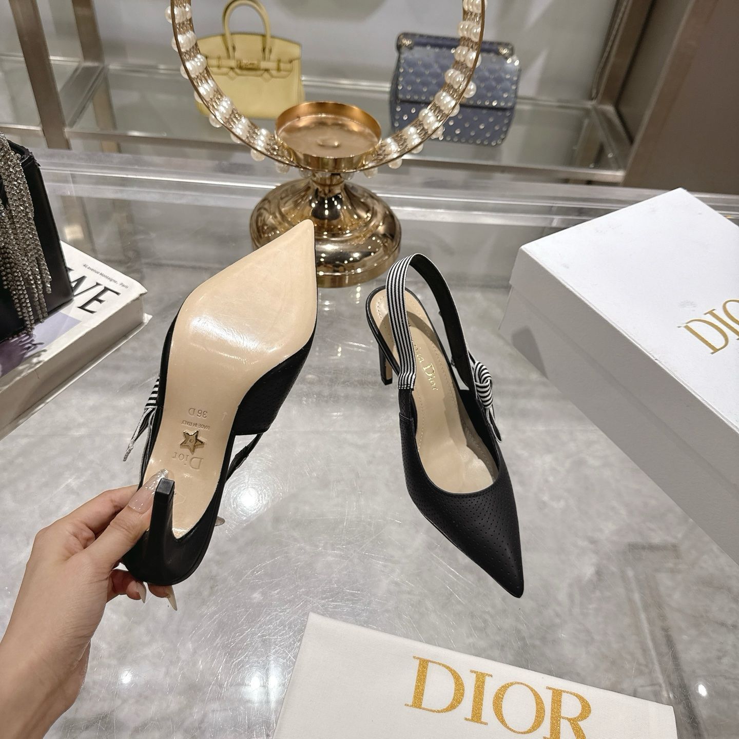 Dior ディオール テーパード トゥ フラット / ハイヒール