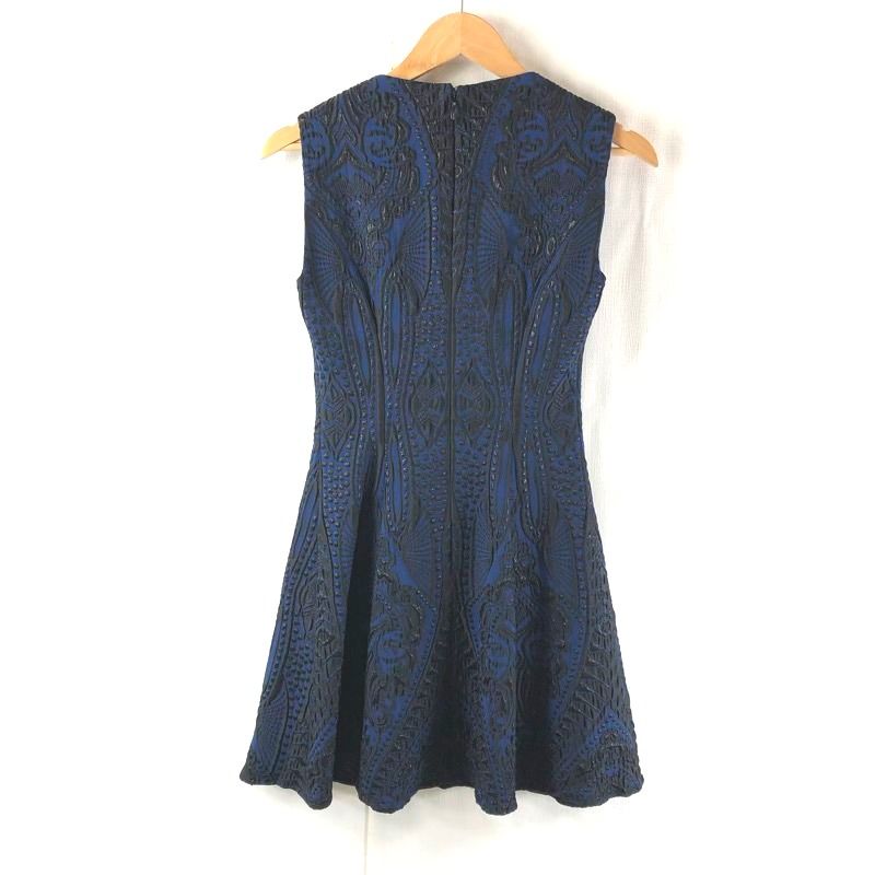 ビーシービージーマックスアズリア BCBGMAXAZRIA ワンピース