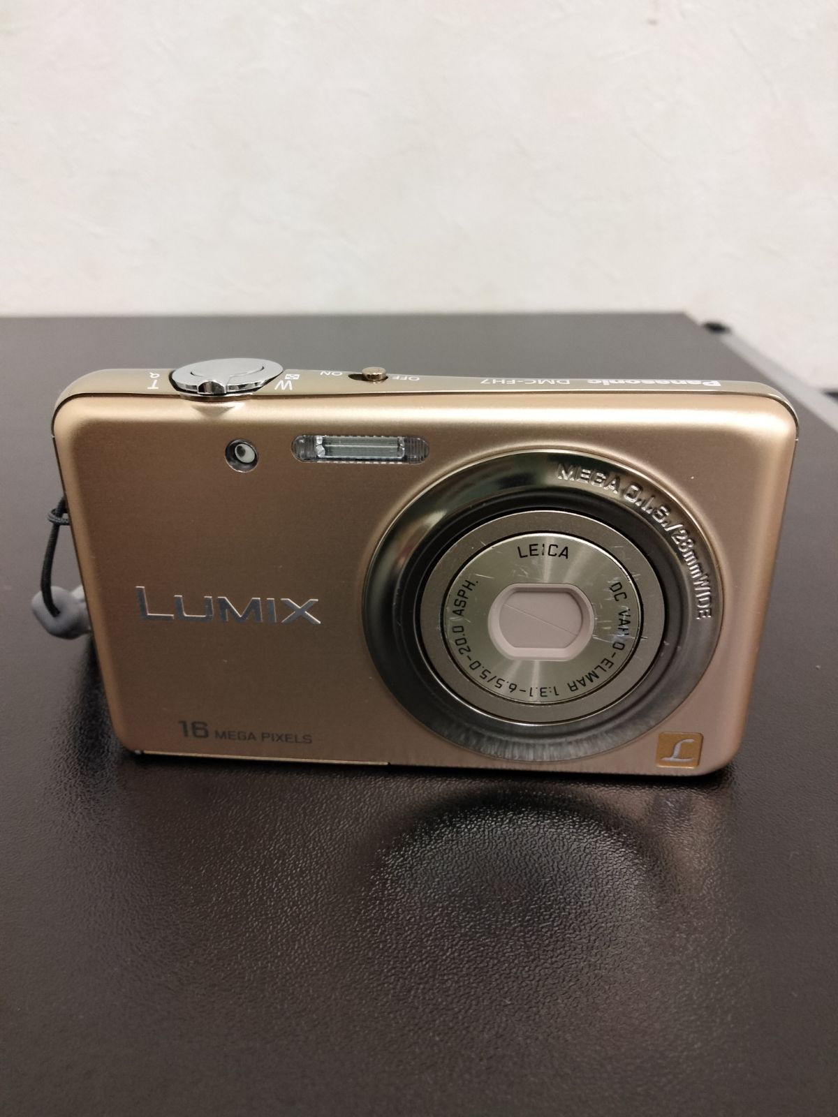 ジャンク品】Panasonic LUMIX デジタルカメラ DMC-FH7 シャイン