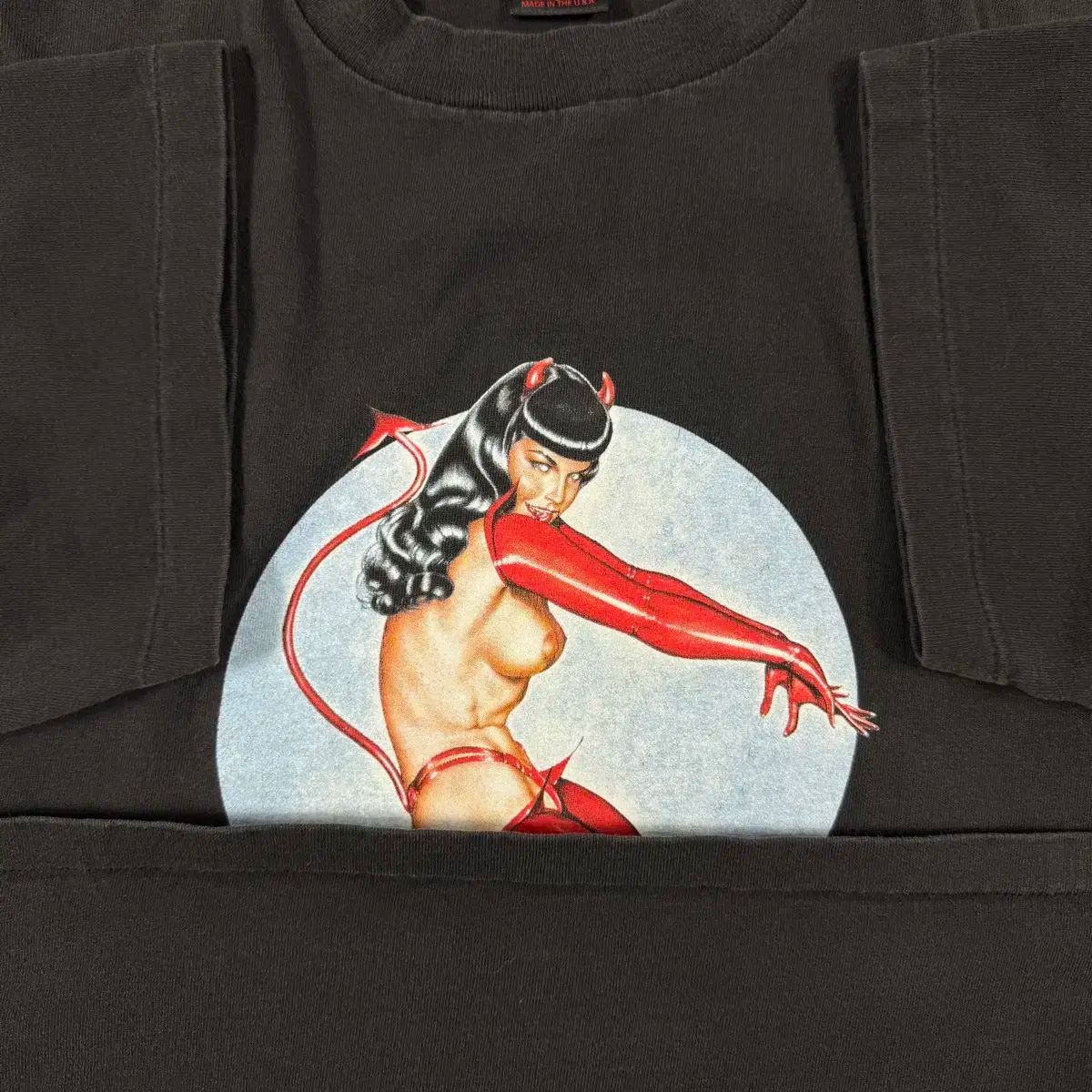 激レア90s ベティペイジオリビアレッドデビルビンテージTシャツ映画 激レア90s ベティペイジオリビアレッドデビルビンテージTシャツ映画