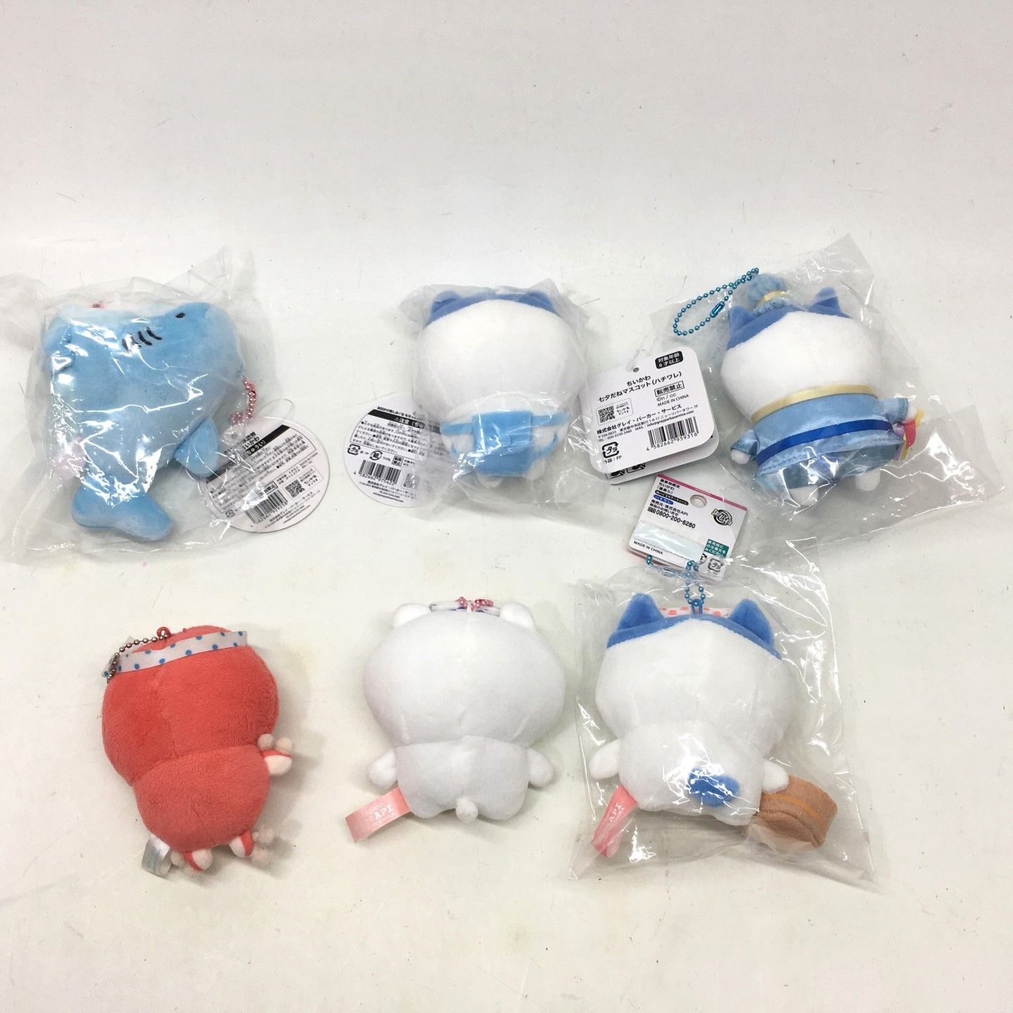 01w-3908 〇 ちいかわ ぬいぐるみ 6点セット サメなちいかわ