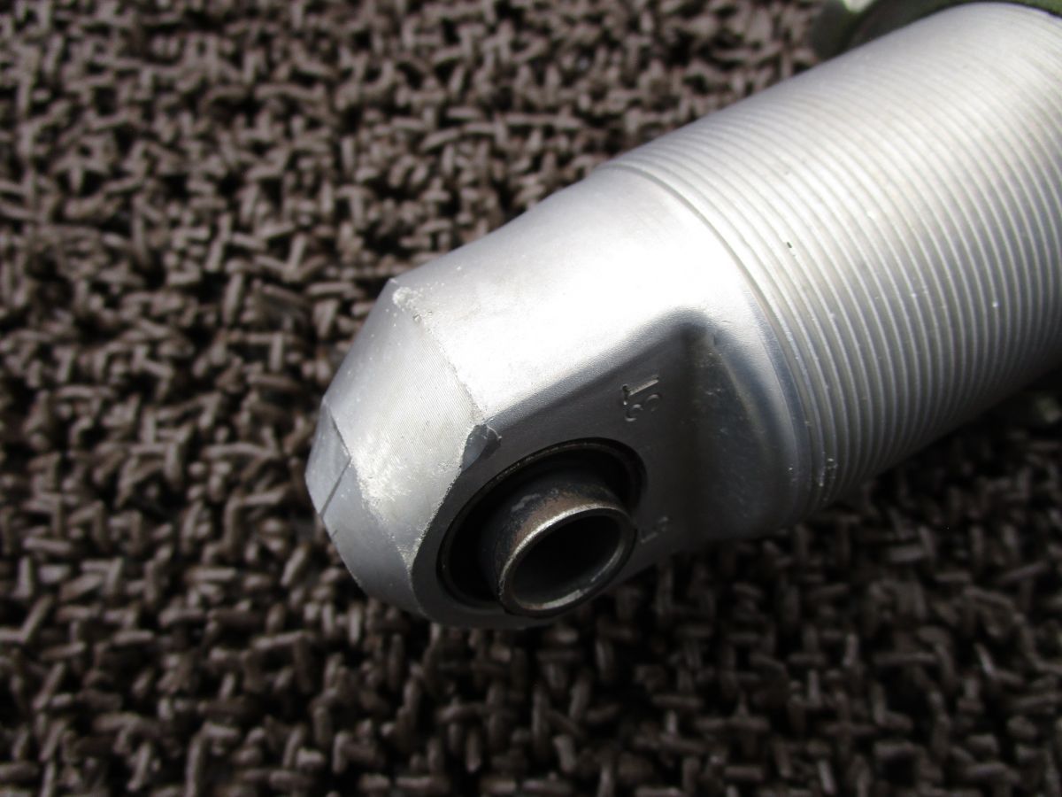 リアサスペンション A5657