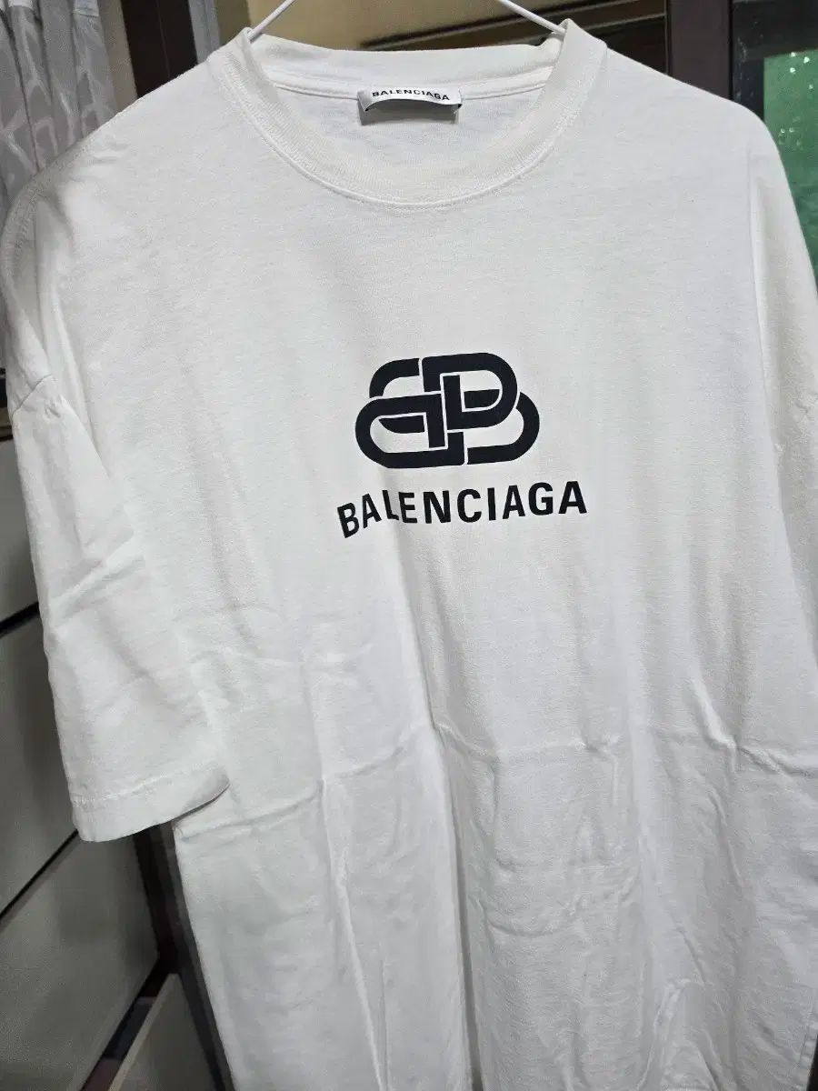 23AW BBロゴオーバーサイズTシャツ 739028 TOVN8 バレンシアガ 23AW 739028 TOVN8 BBロゴオーバーサイズTシャツ メンズ