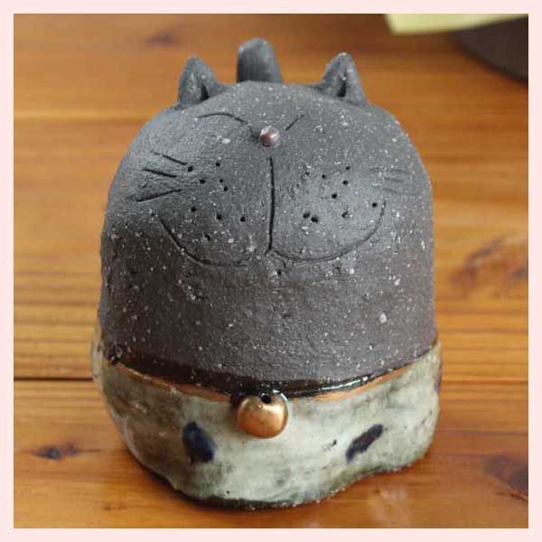 作家さんが手掛けた美しいお色でどの角度からも可愛い過ぎる眠り猫の