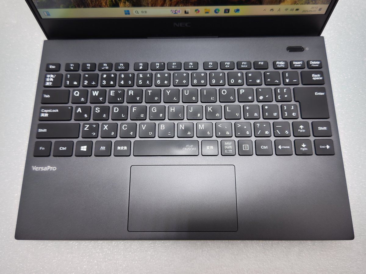 ☆[Windows11] 10世代i7 薄型軽量モバイル 13.3型 NEC VersaPro