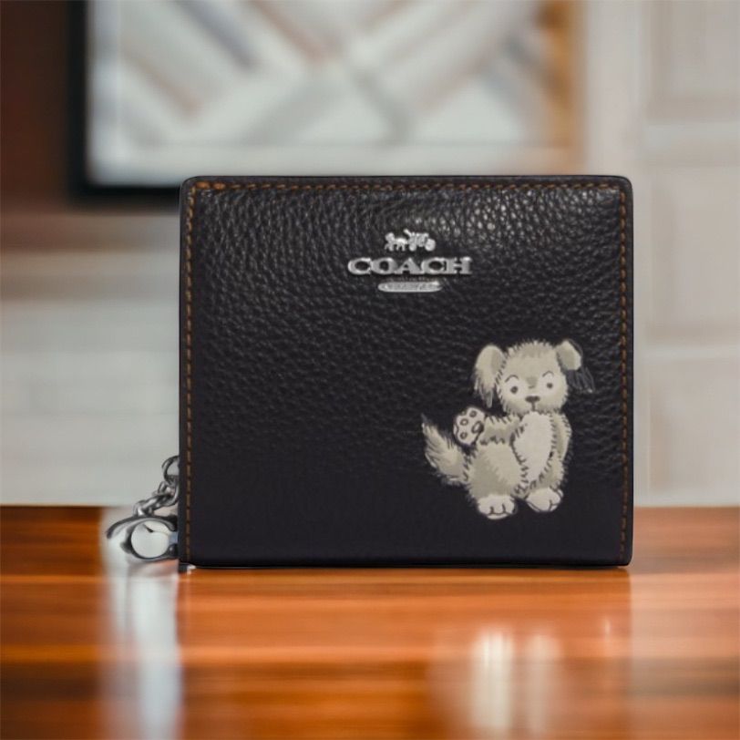 お気にいる COACH コーチ スナップ ウォレット・ハッピー ドッグ CC920