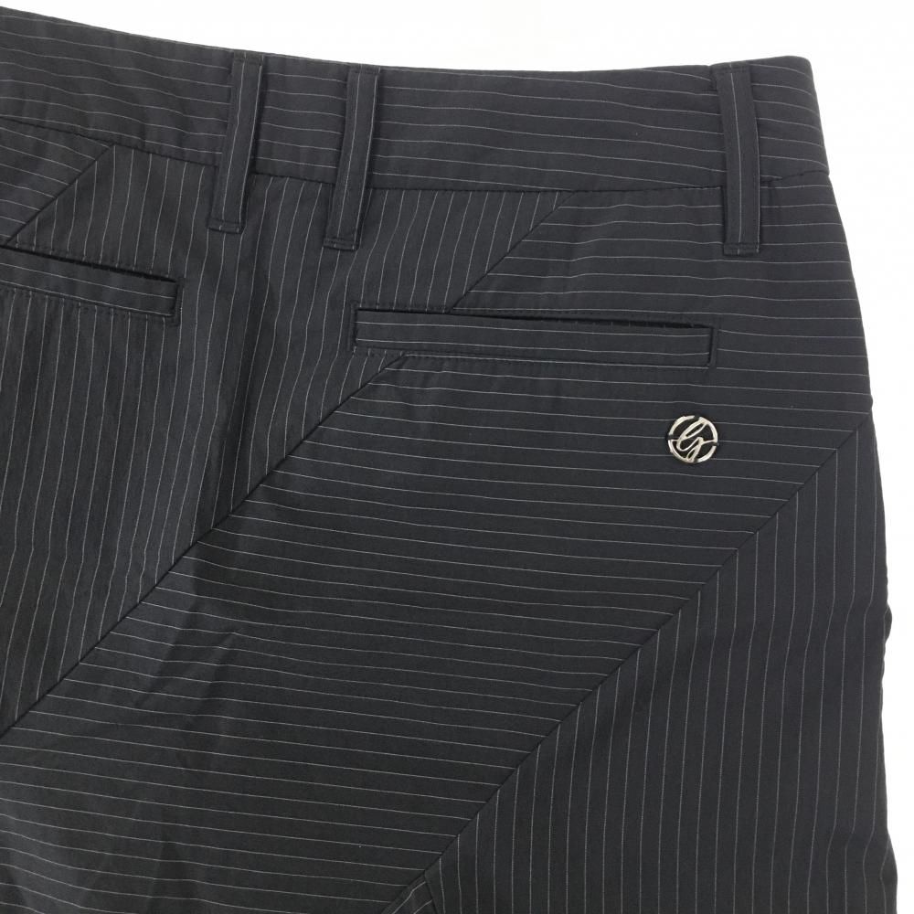 独特な店 超美品】デサントゴルフ スカート 黒×白 細ストライプ 内側 スカート