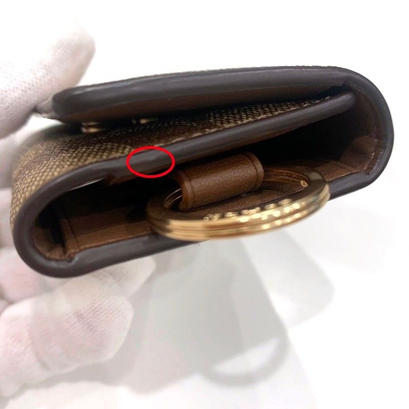 シグネチャー ベージュ