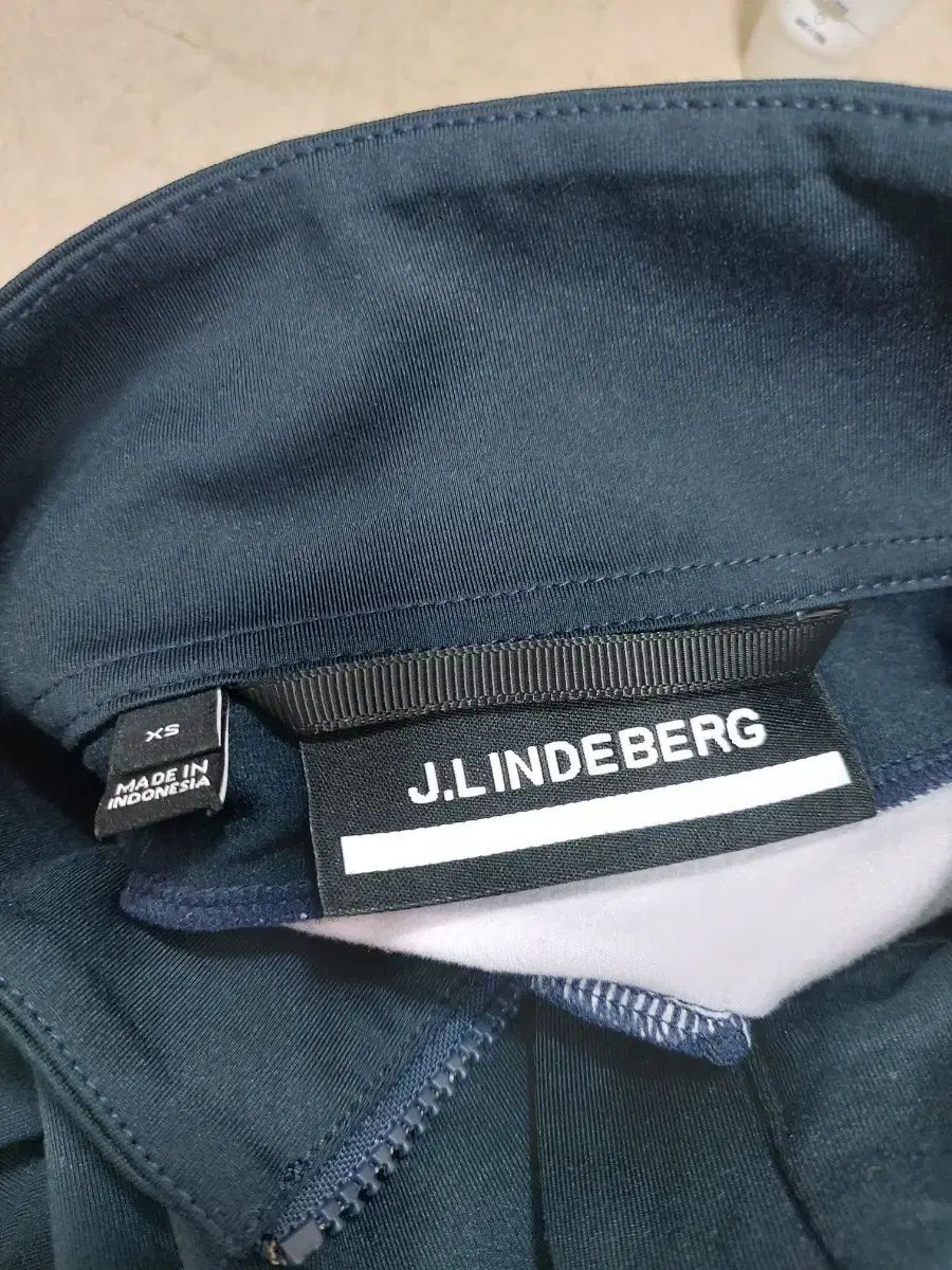 ジャージージャンパー xs