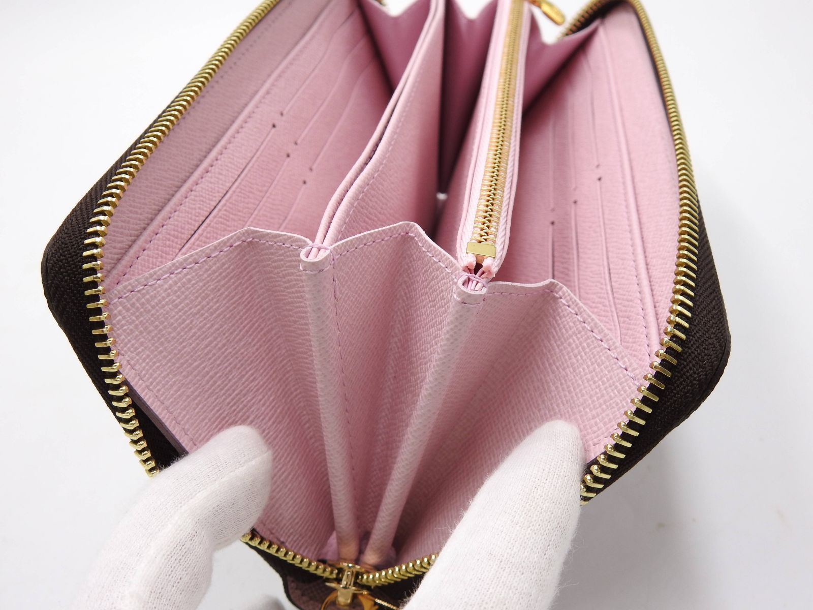 ♡LV x TM♡チェリーブロッサム ジッピー ウォレット LV x TM Zippy Wallet Monogram Empreinte Leather - Women