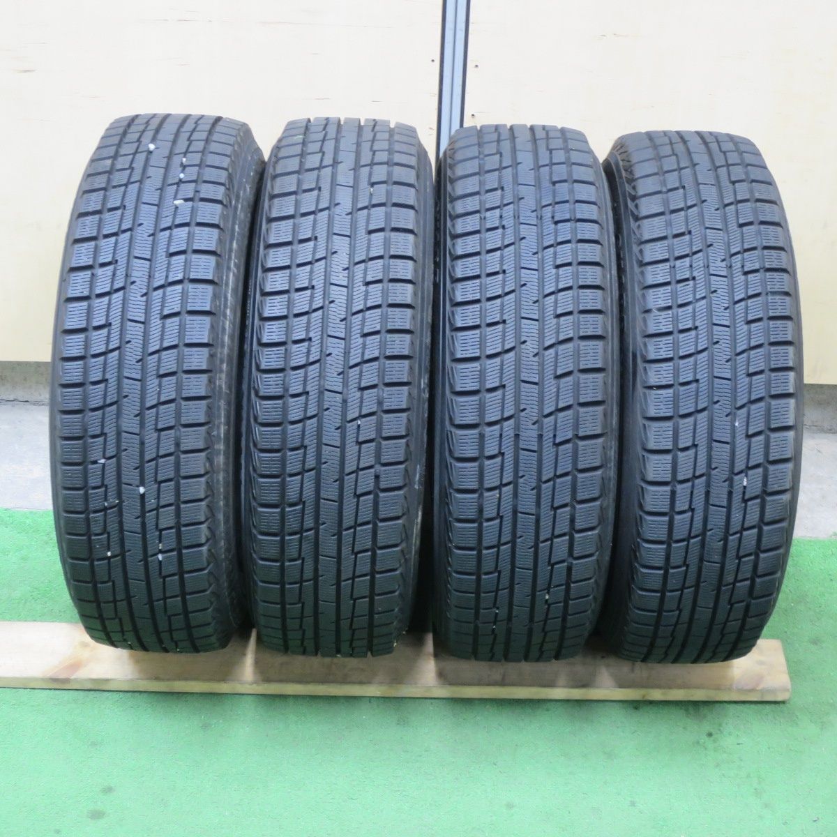165|70R14 ヨコハマ