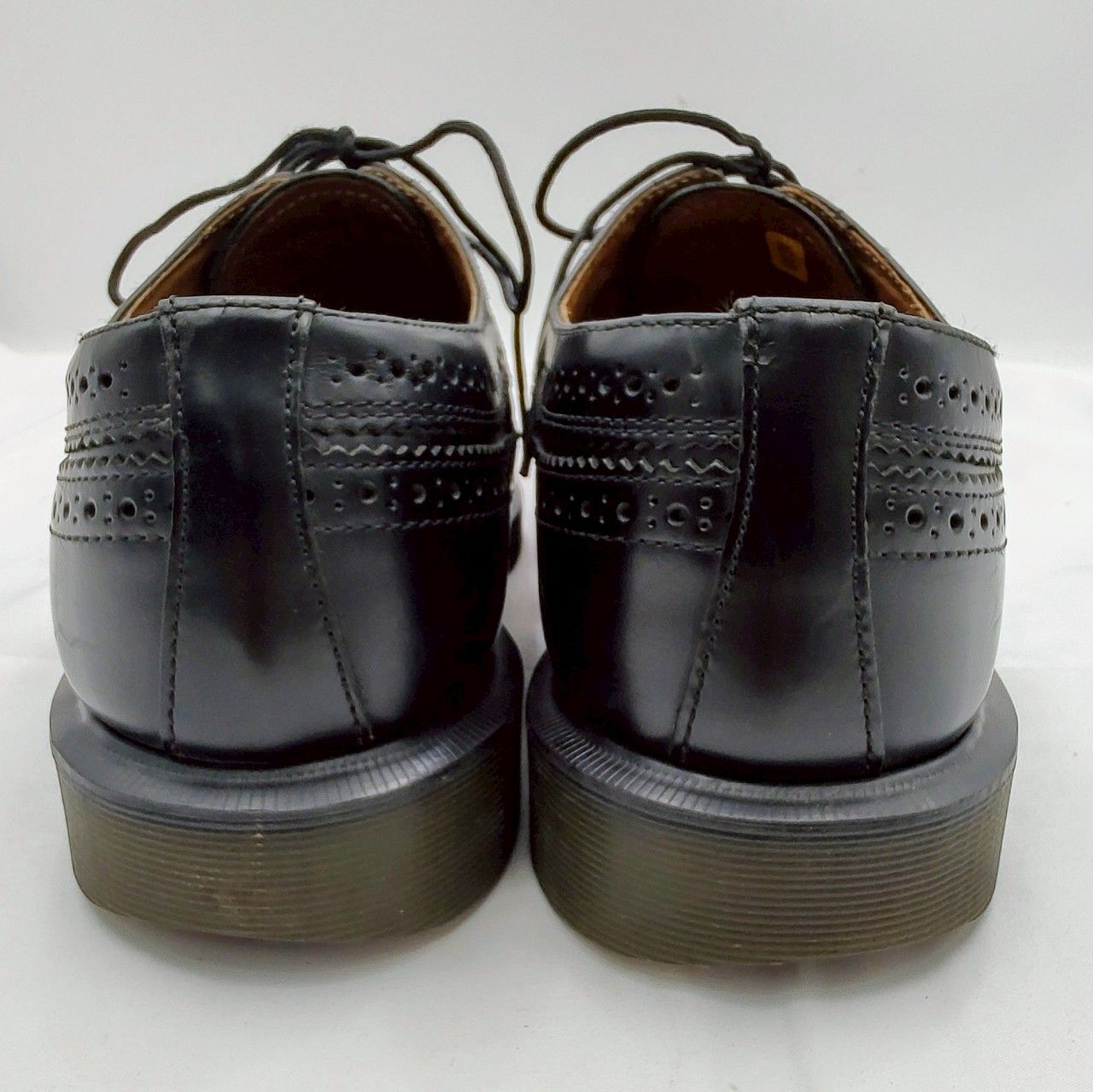 ドクターマーチン 13844 ウィングチップ 黒 UK8 希少】ドクターマーチン ウイングチップ 5ホール メダリオン