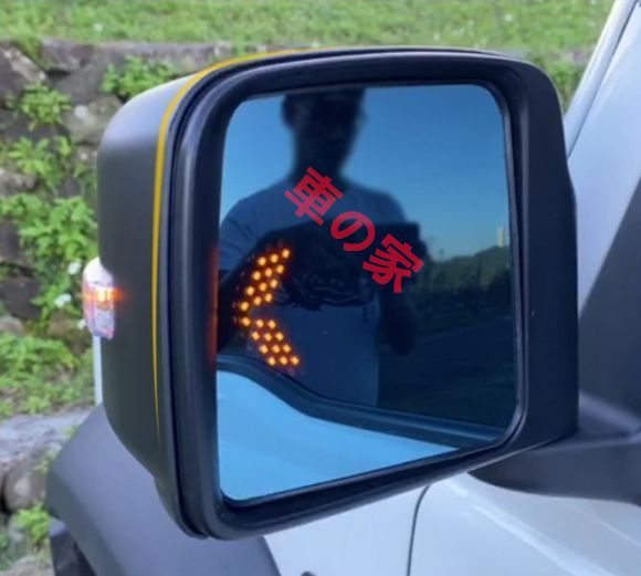 ジムニーJB74後期対応 LEDウインカー付きミラーガーニッシュ