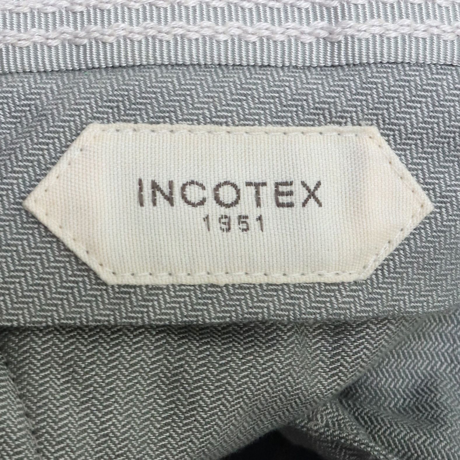 美品 INCOTEX ウール100% スラックス slowear ネイビー 44 美品 INCOTEX ウール100% スラックス slowear ネイビー 44