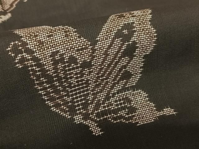 平和屋着物○本場大島紬 泥染め 9マルキ 地空 舞蝶文 正絹 逸品  