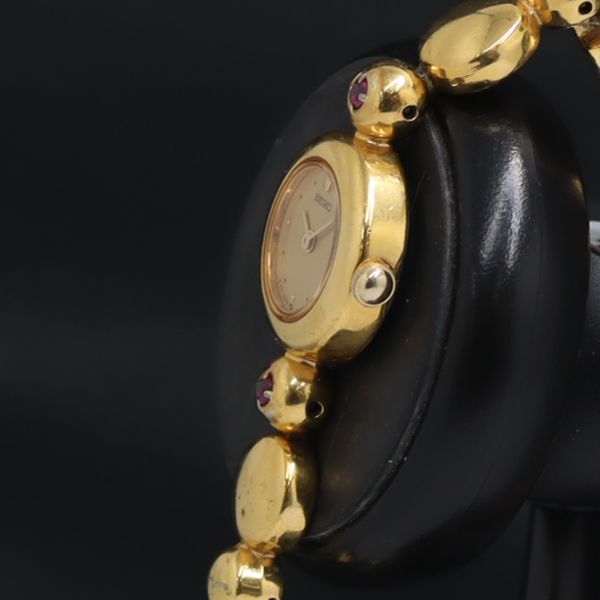 QZ セイコー 石付 ゴールド文字盤 1E20-0420 レディース腕時計 KRK