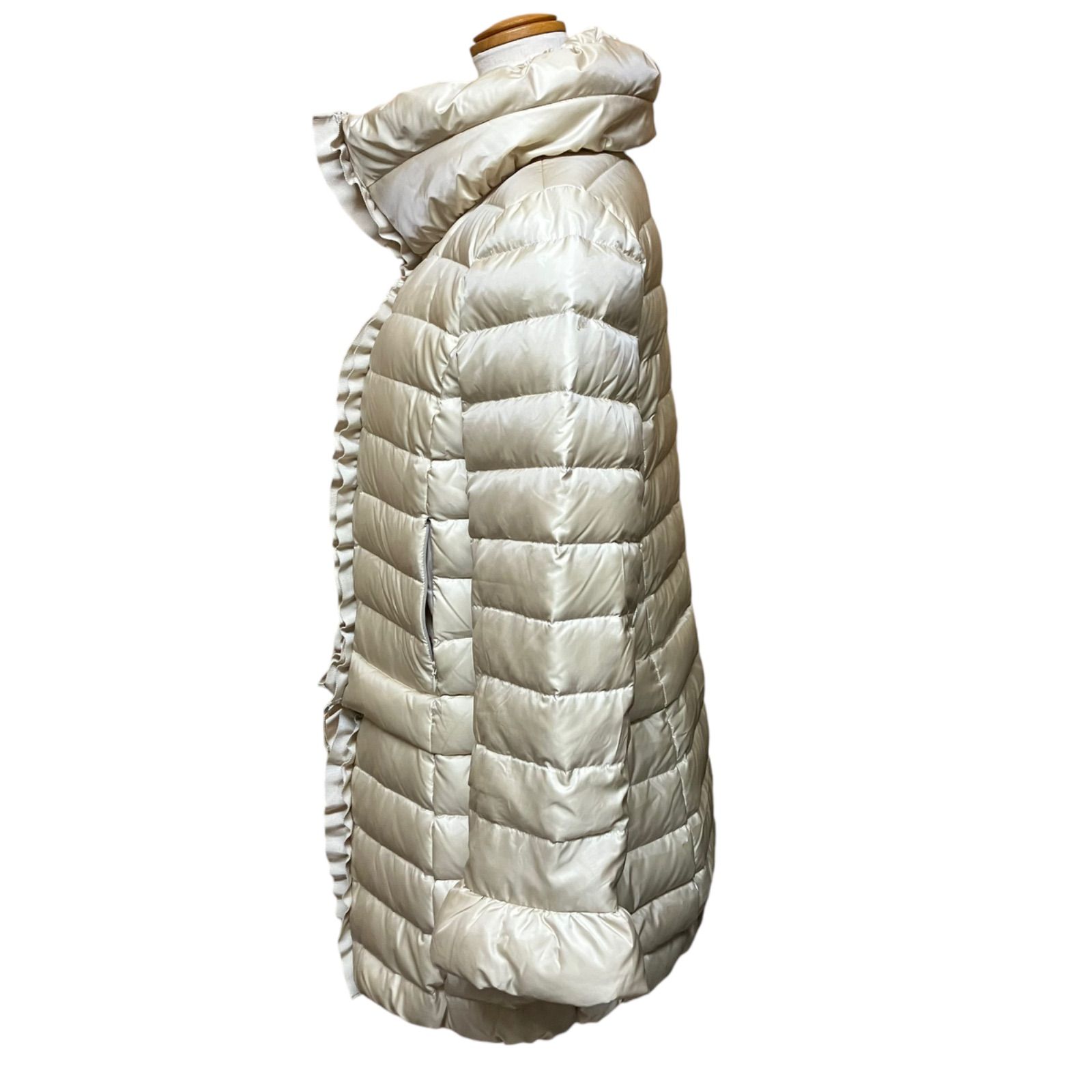 TO BE CHIC ダウンコート フリル 大きいサイズ 42 XL - メルカリ