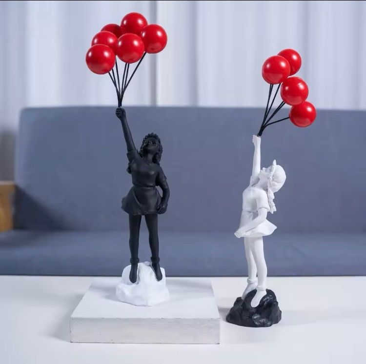 「バンクシー　風船と少女　フィギュア/像　タイプA ホワイト」 Amazon.co.jp: バンクシー BANKSY Girl-With-Balloon 風船と少女