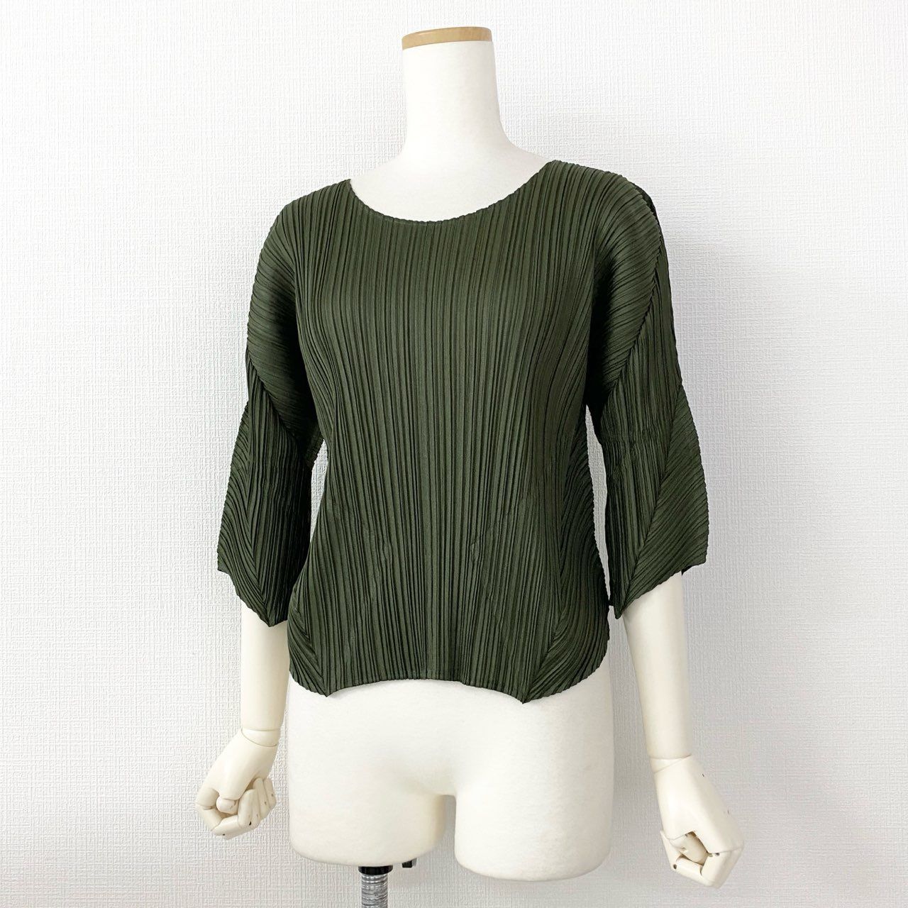 プリーツプリーズ　ブルーのカットソー 楽天市場】ブルー（ブランドイッセイミヤケ）（Tシャツ・カットソー