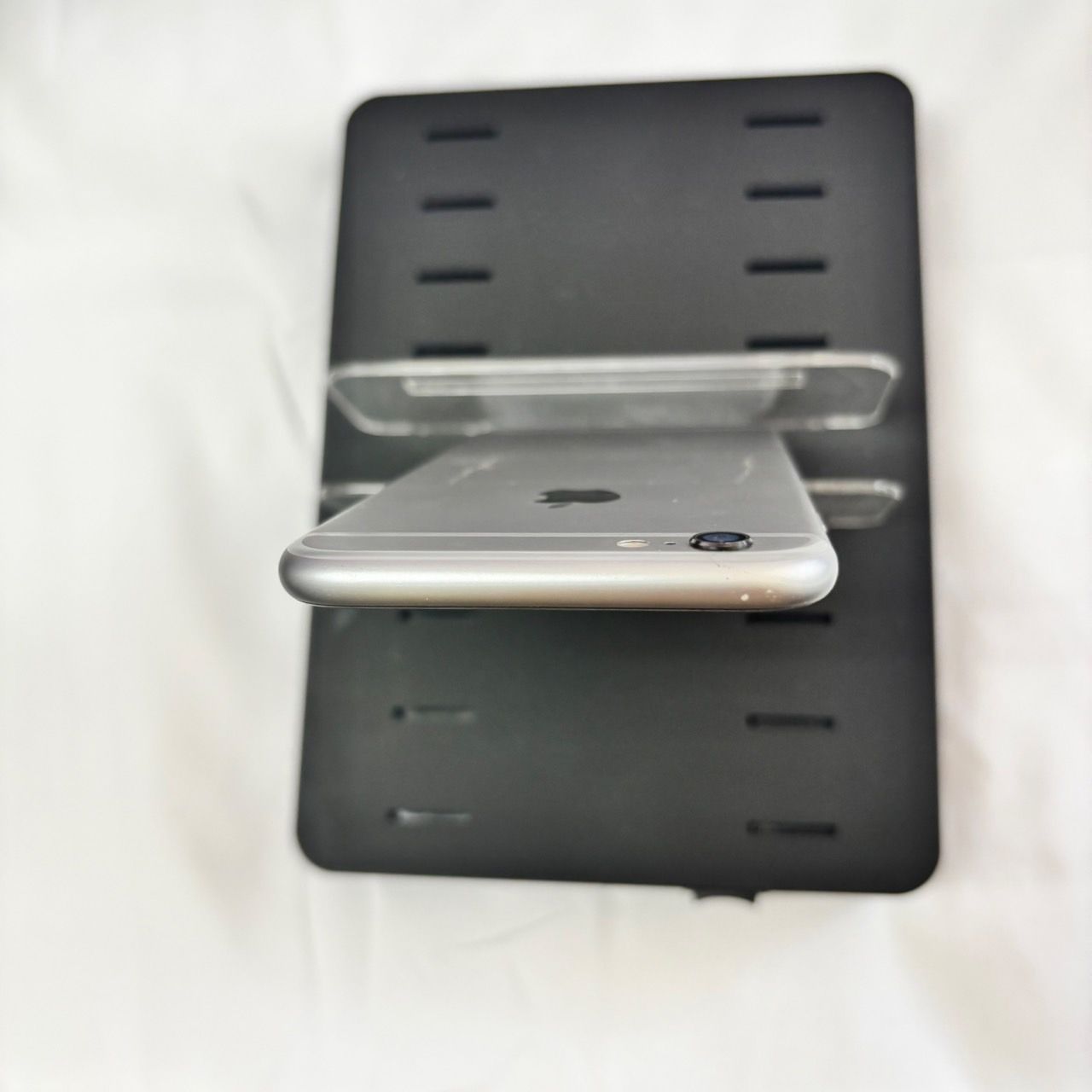 Apple iPhone 6s スペースグレー simフリー ジャンク 228 iPhone 6 