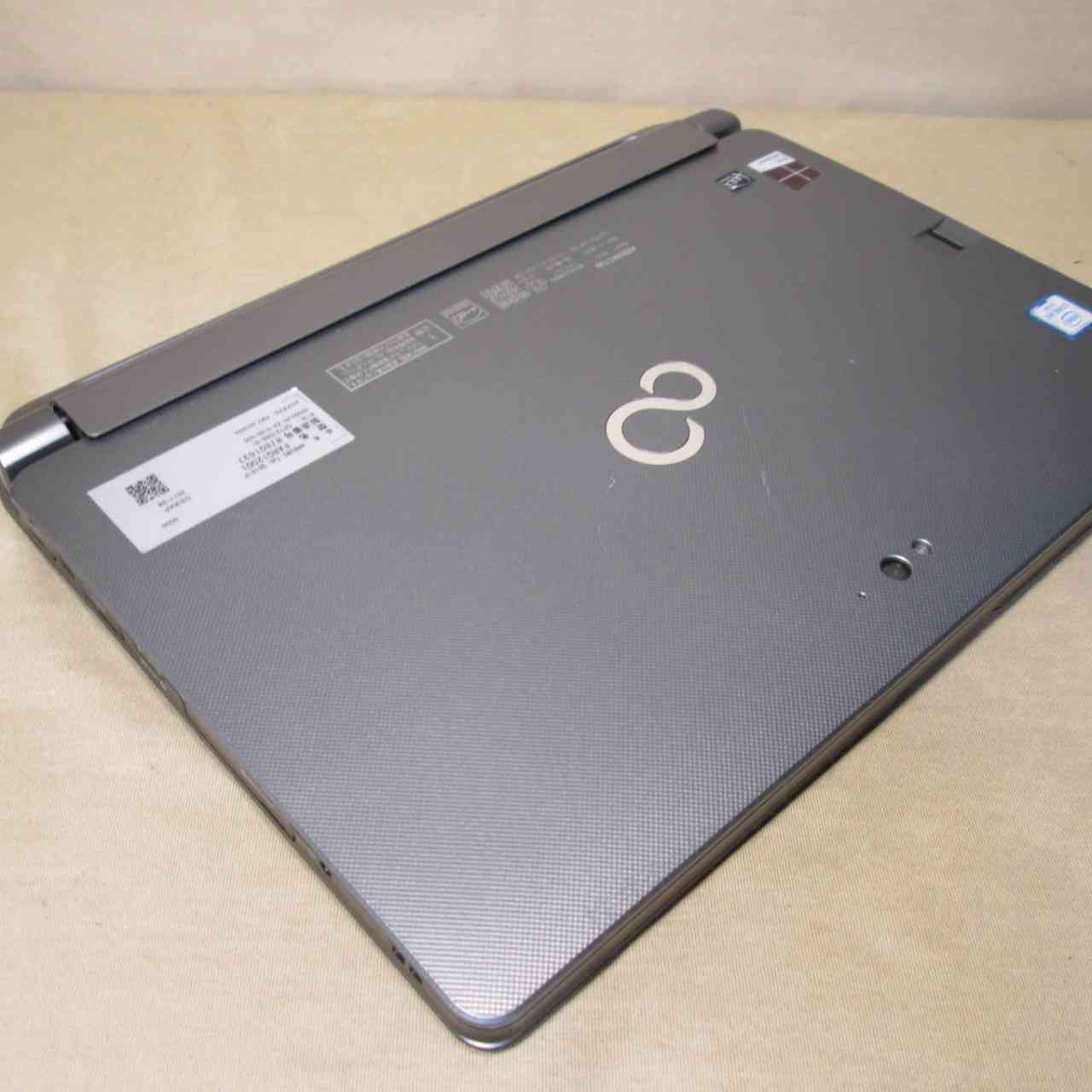 富士通 ARROWS Tab Q616/P【SSD搭載】 Core m3-6Y30 0.9GHz
