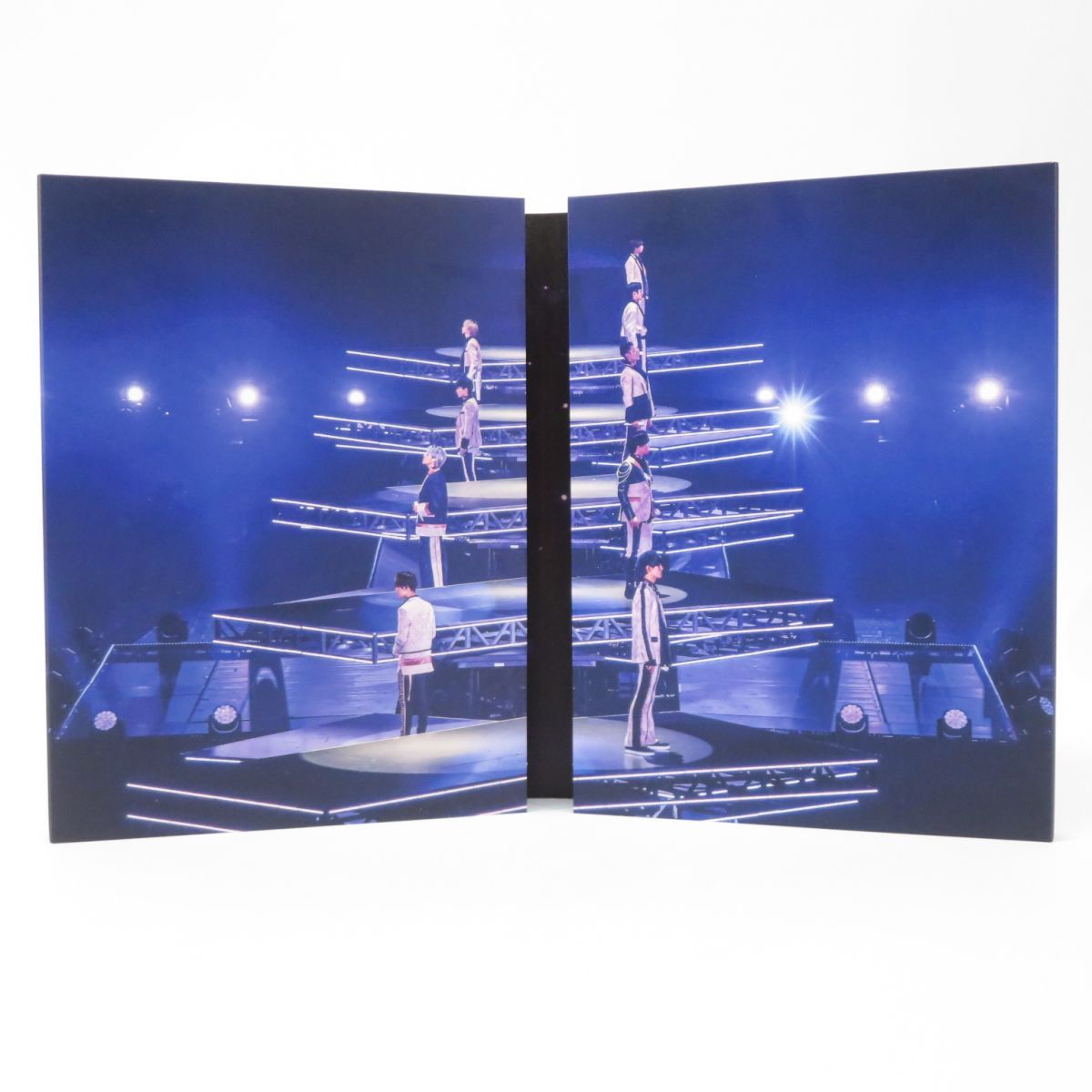 4DVD Snow Man ASIA TOUR 2D.2D. 初回盤 銀テープ付き ※中古 - メルカリ