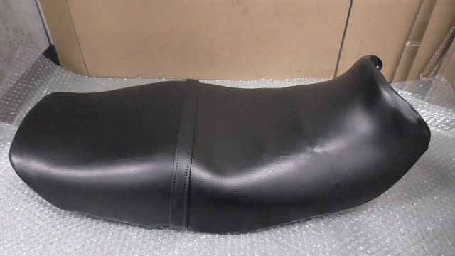 VT250FN ゼルビス MC25-1005xxx の シート 表皮張替え済:#1737683716