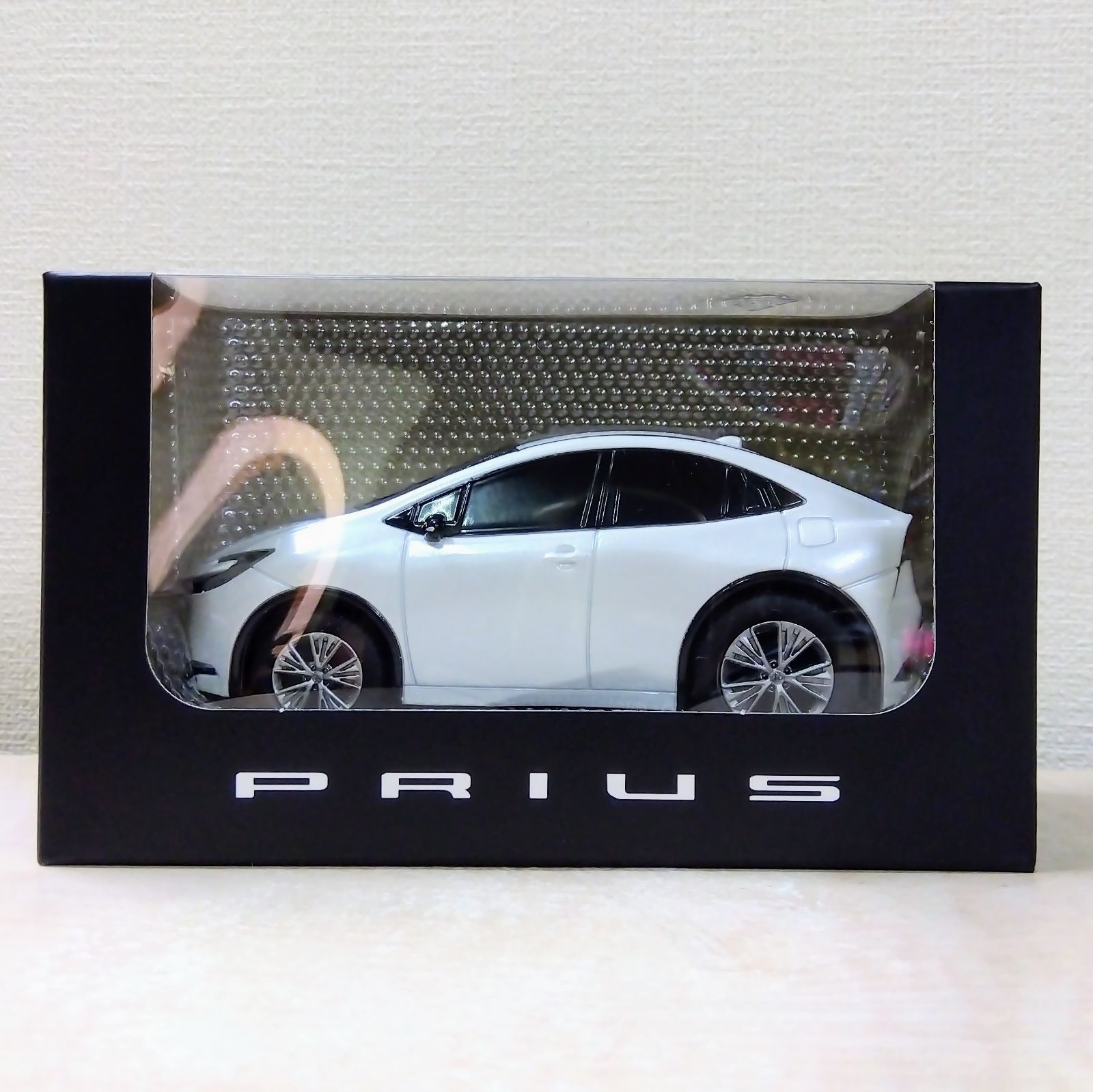 トヨタ 新型プリウス プルバックカー グレー　カラーサンプル　非売品 2025年最新】Yahoo!オークション -新型プリウス プルバックカー