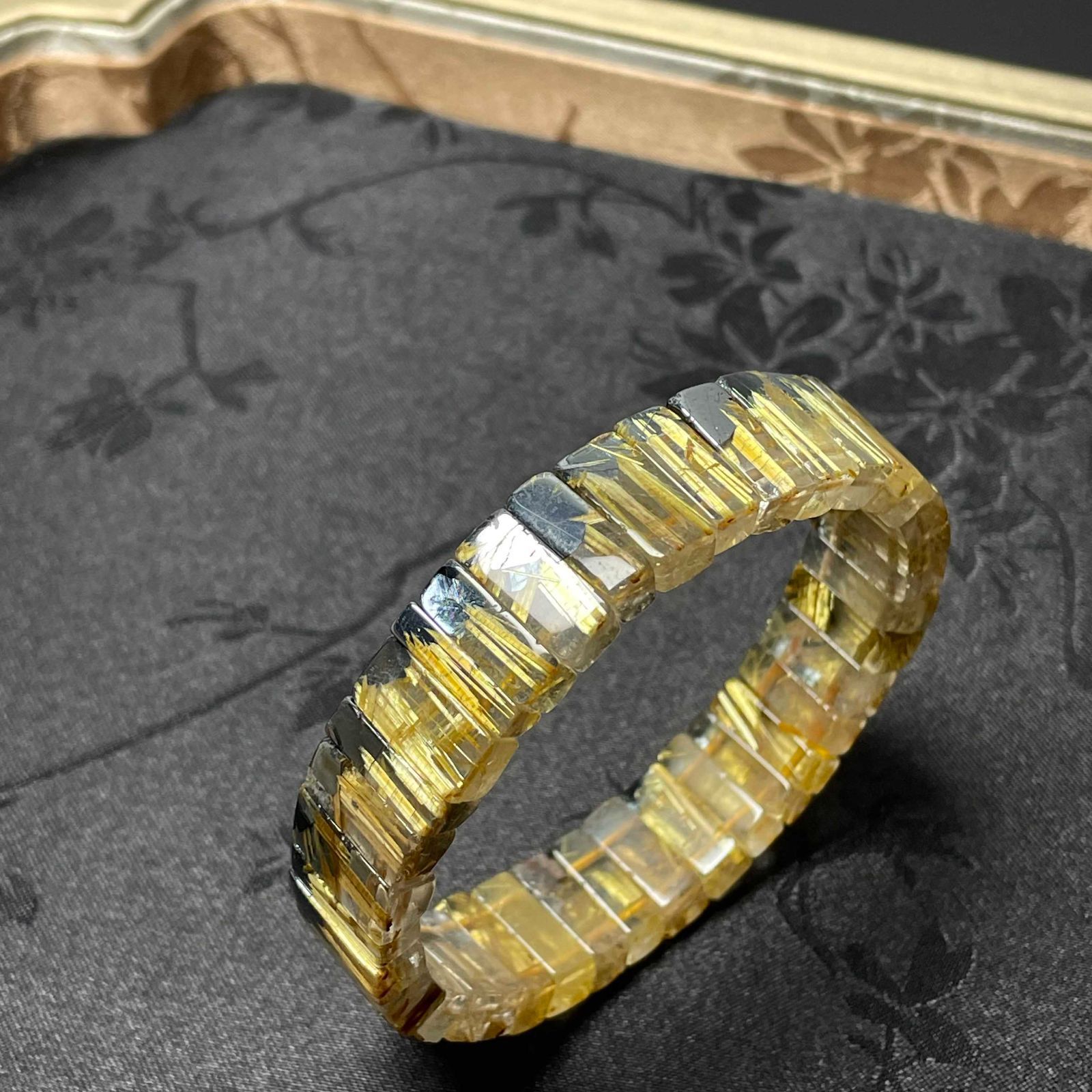 綺麗EU製 ☆太陽花タイチンルチルバングル☆黄金針水晶 ゴールド