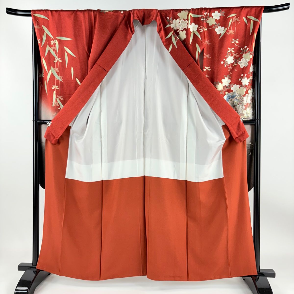 振袖 身丈160.5cm 裄丈68.5cm L 袷 糸巻き 桜 金糸 金彩 茜色