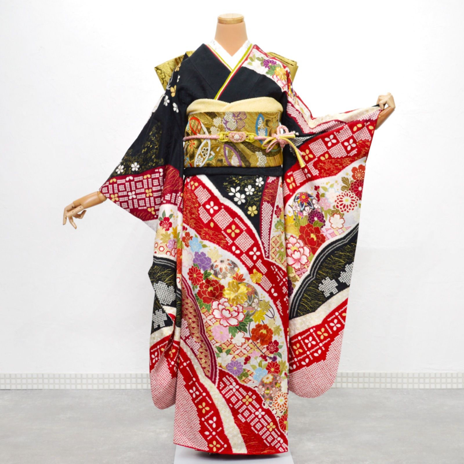 振袖フルセット6点サイズM金駒刺繍正絹 振袖❣️正絹 金駒 振袖フルセット6点サイズM金駒刺繍正絹 振袖❣️正絹 金駒