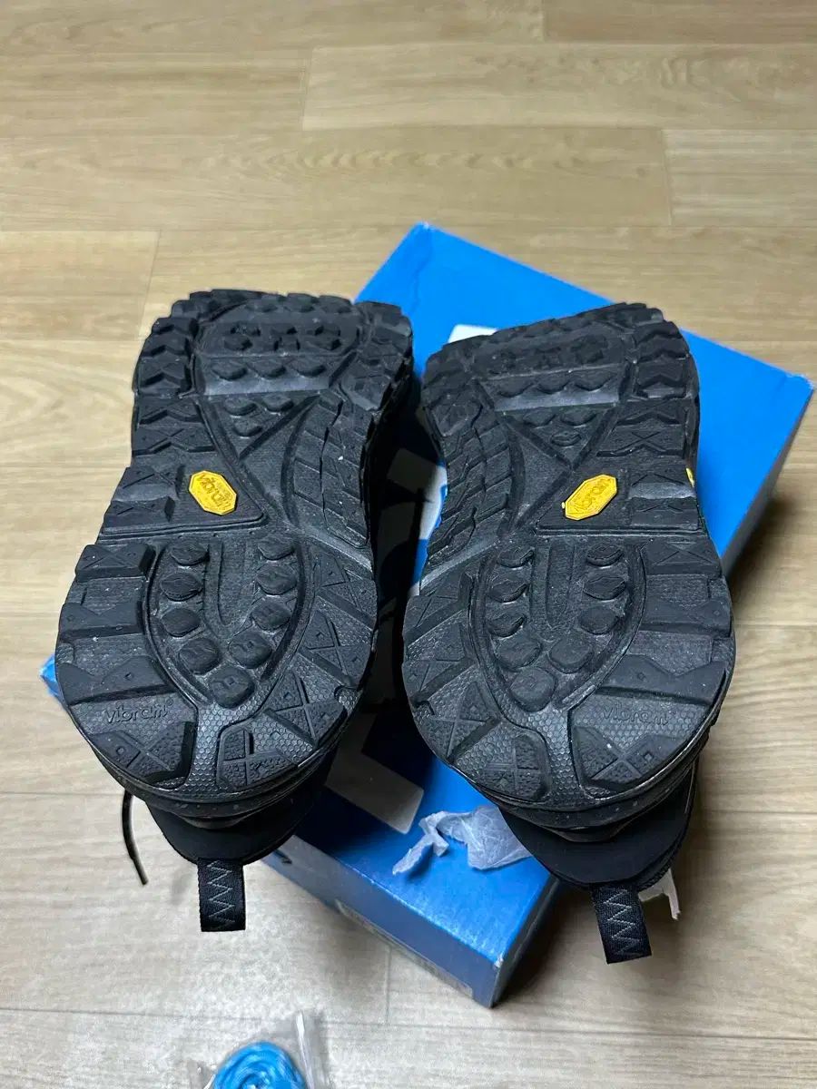 HOKA ONE ONE ホカオネオネ サミット 2 ブラック 280