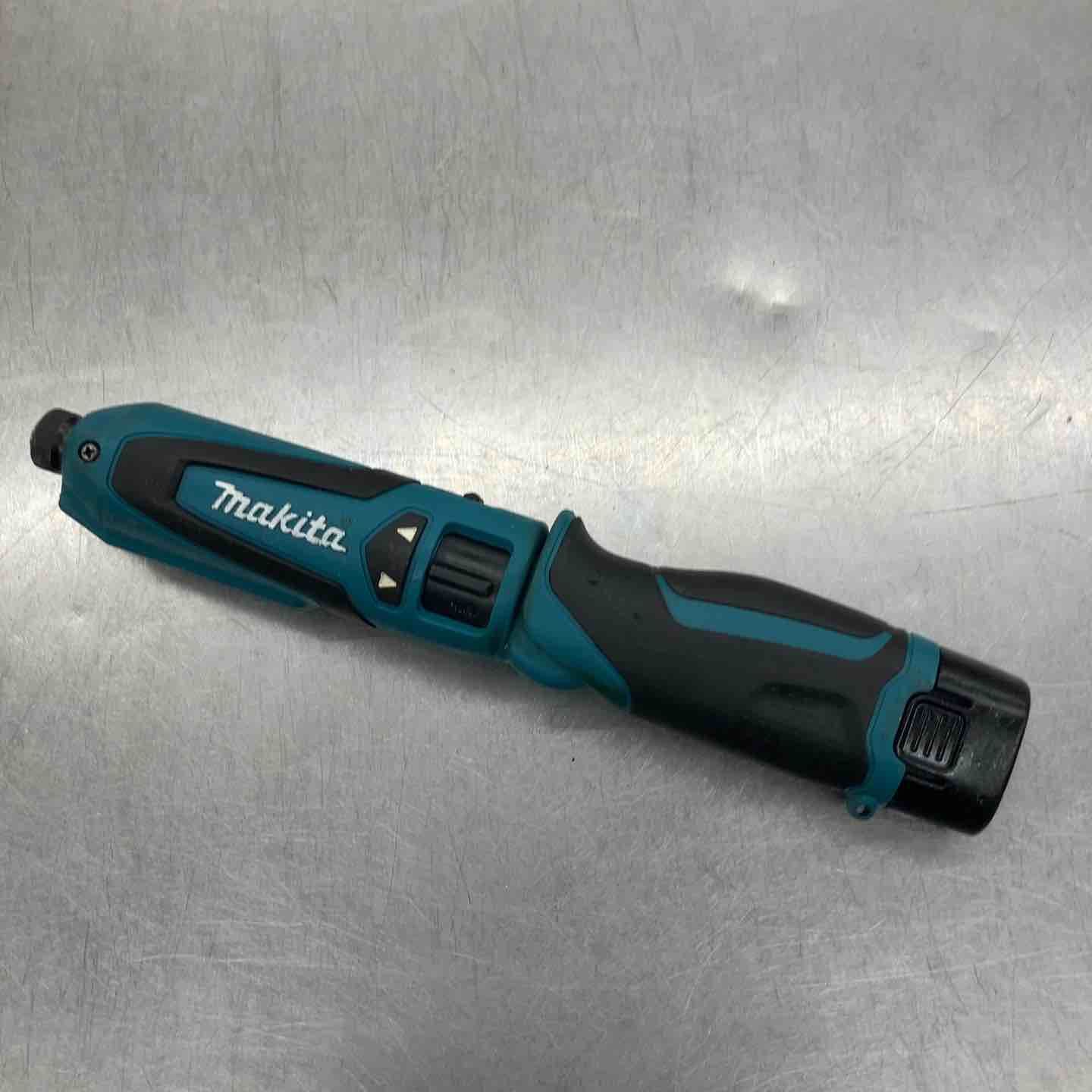 マキタ makita コードレスペンインパクトドライバー TD021DZ 所沢店