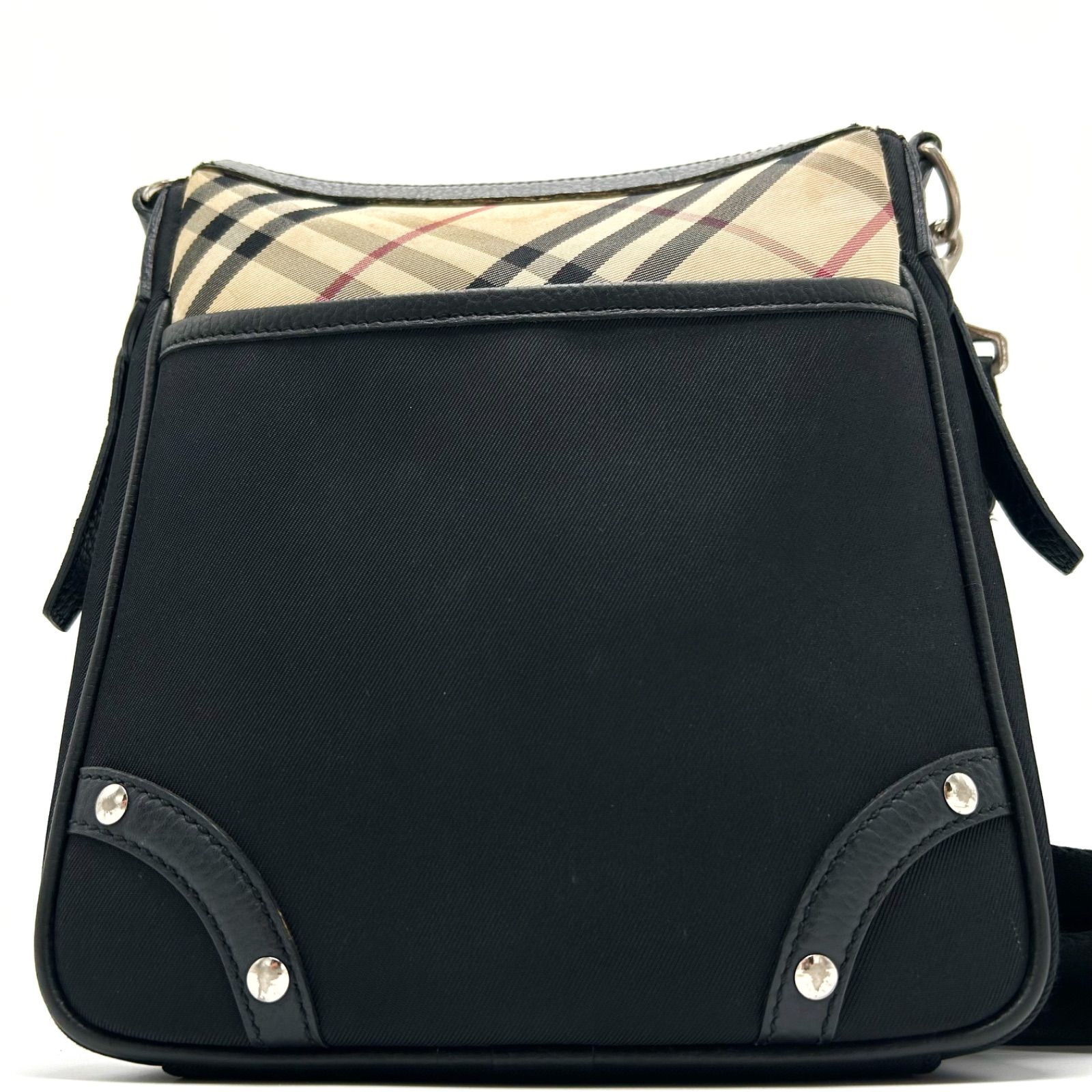 美品 Burberry バーバリー ショルダーバッグ ノバチェック 美品 Burberry バーバリー ショルダーバッグ ノバチェック