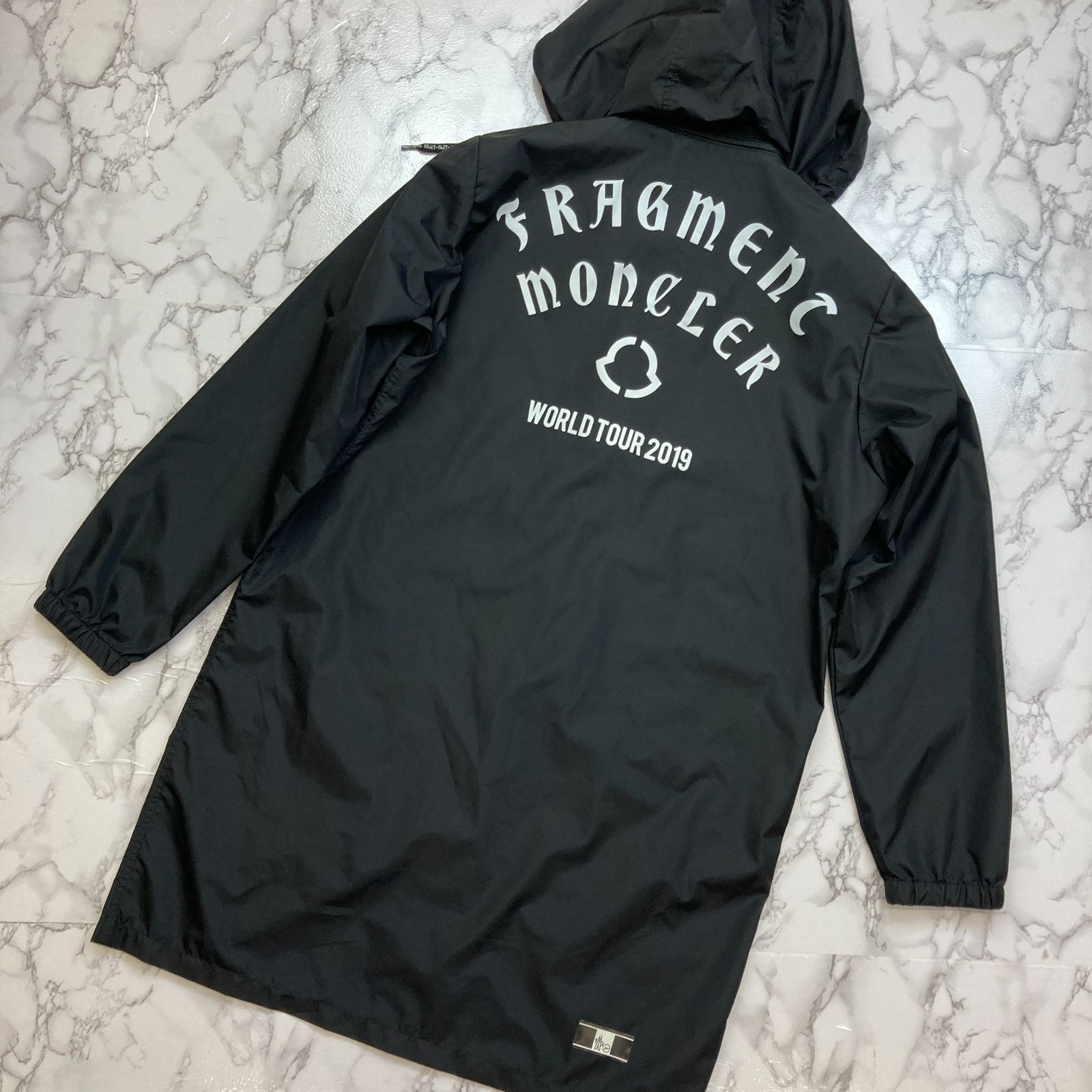 ✨希少✨ MONCLER モンクレール × FRAGMENT フラグメント Genius DOWNBEAT GIUBBOTTO バックロゴ ナイロン  ベンチコート ジャケット コラボ メンズ 1 PAWNSHOPRiZ パウンショップリズ - メルカリ