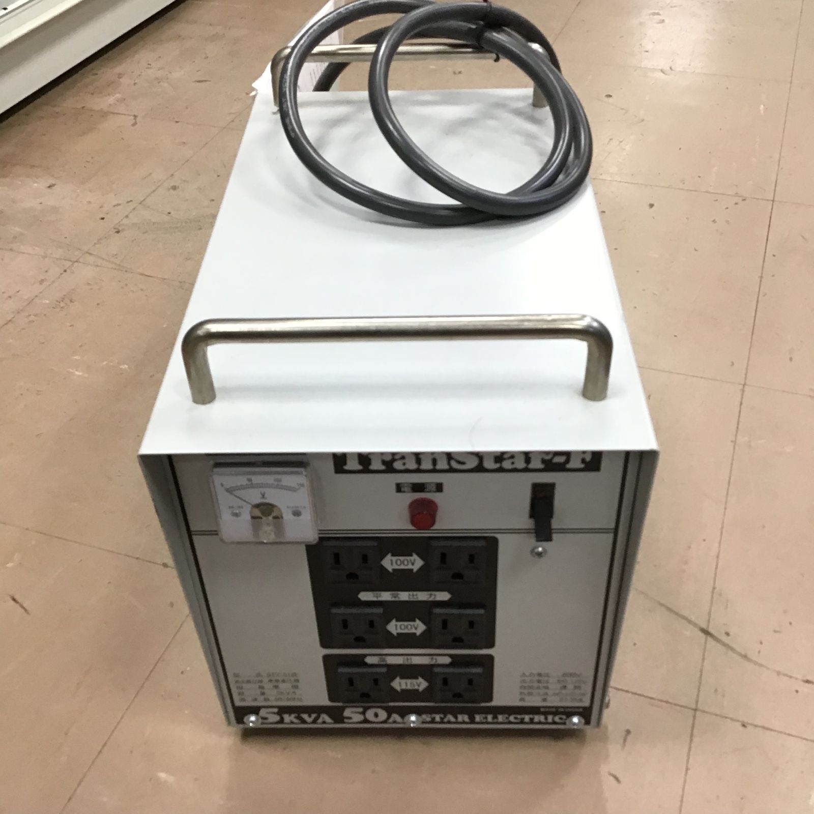 ☆スター電器 SUZUKID ポータブル変圧器 TRANSTAR Q-BEE STX-3QB 入力