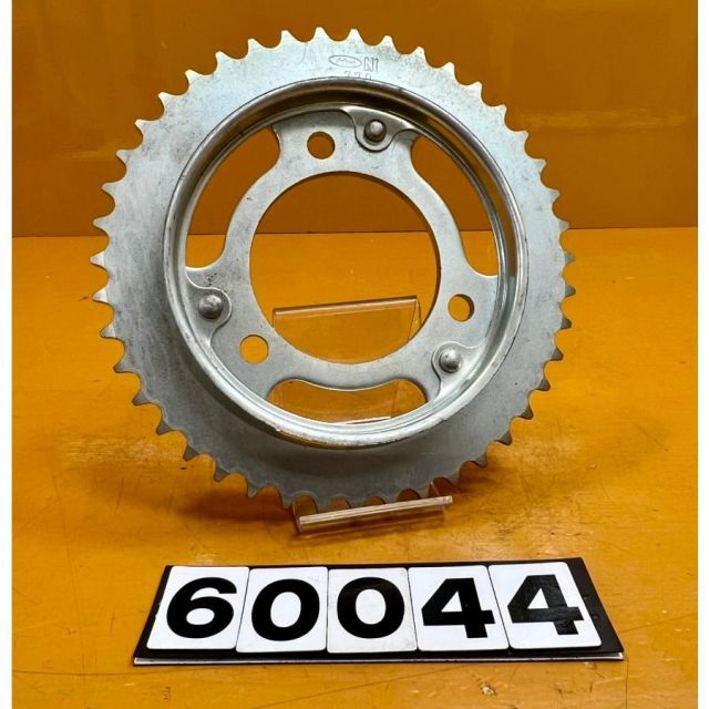 60044 HONDA ホンダ MTX50R 純正リアスプロケット 43T 41200-GJ1-770