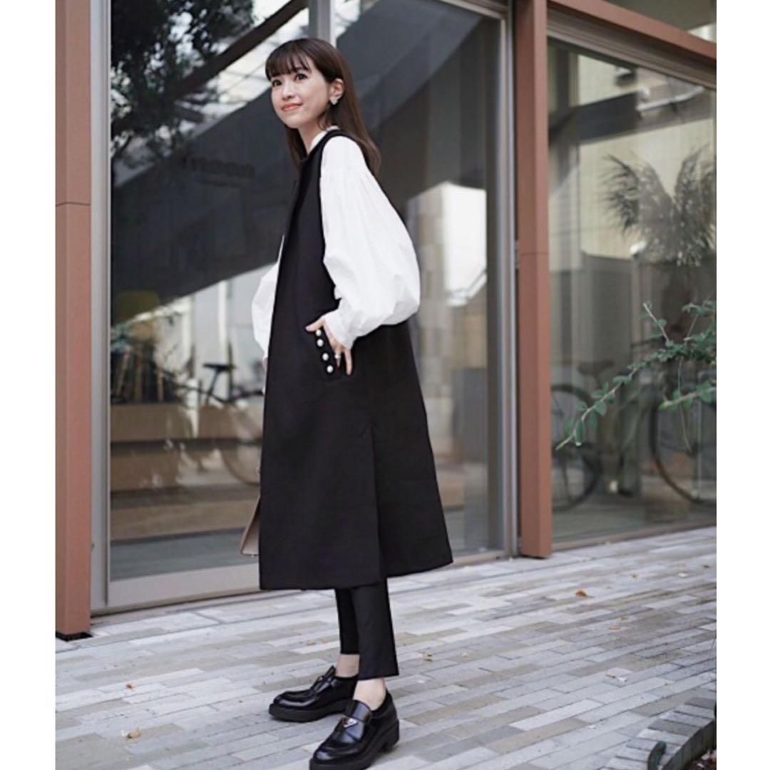 新品】bonjour sagan ビッグパールボタンジレ ブラック 黒 - メルカリShops