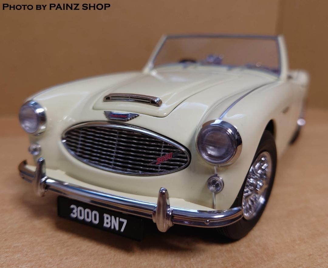 1/18 オースチンヒーレー3000 ホワイト Austin Healey 京商