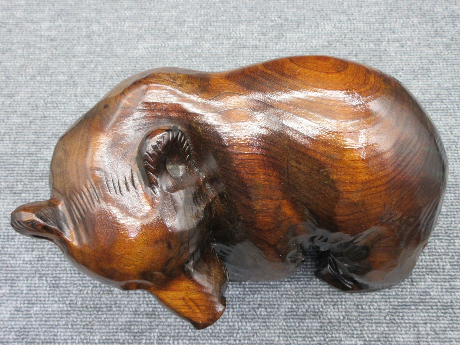 高級木製クマ彫刻⭐︎約6㎏⭐︎46㎝特大サイズ⭐︎昭和レトロ⭐︎木彫りクマ Yahoo!オークション - 昭和レトロ 置物 木彫り 熊(くま クマ