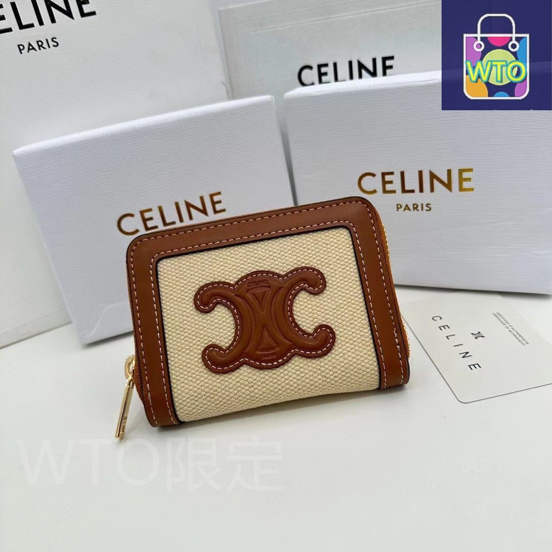 今日特価】Celine セリーヌ トリオンフ キュイル コンパクト