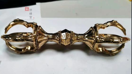 【修縁堂】仏教法具 真言宗 五鈷杵 金剛杵 増運 真鍮製 vajra 22cm 修縁堂】密教法器 弘法大師 五鈷金鋼杵 法具 真鍮製 vajra 22CM