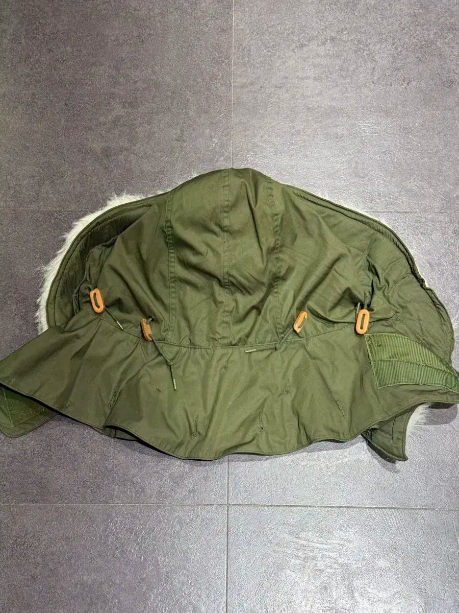 【雷市場（ポンジャン）商品韓国直送】 オリジナル M65 フード デッドストック