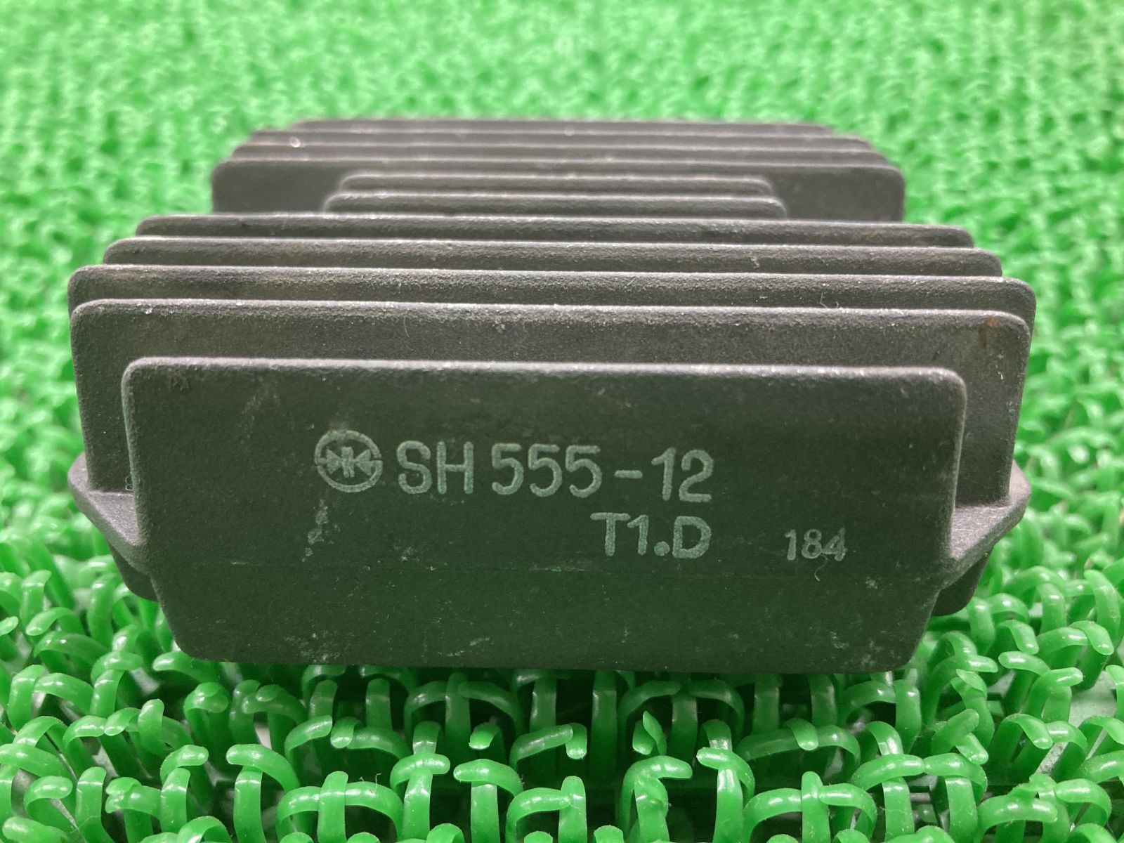 ZXR400 レギュレター カワサキ 純正 中古 バイク 部品 レギュレーター