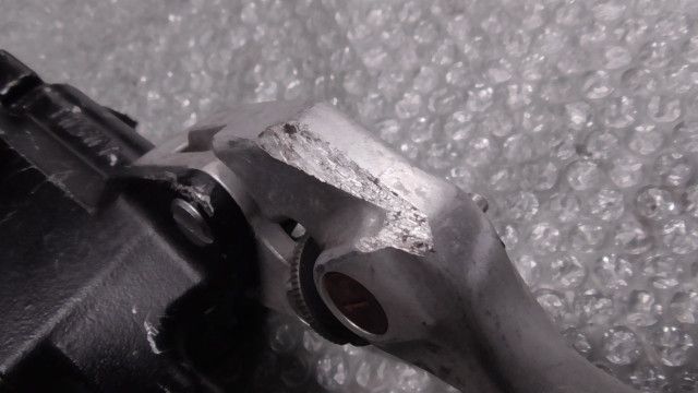 マスターシリンダー M10