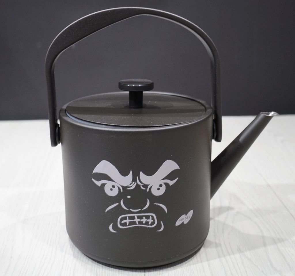 未使用品 ラッセルホブス 電気ケトル T Kettle 7106JP-BK 男梅 未使用品 ラッセルホブス 電気ケトル T Kettle 7106JP-BK 男梅