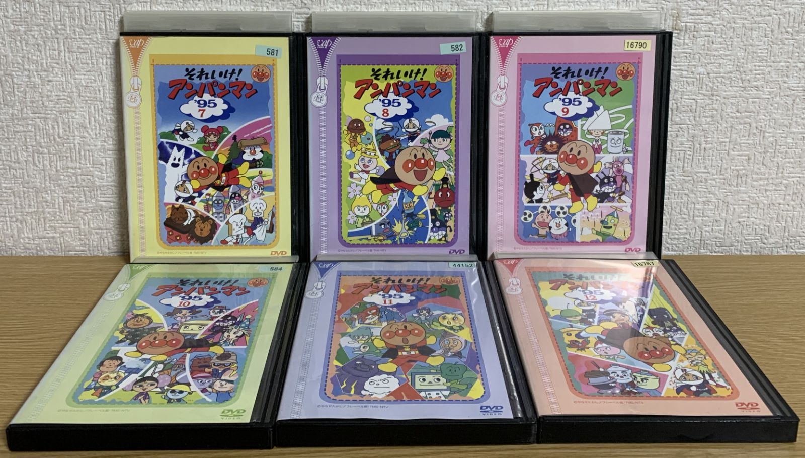 ★新品ケース付き★ アンパンマン テレビシリーズ　DVD 全12本セット ☆新品ケース付き☆ アンパンマン テレビシリーズ DVD 全12本